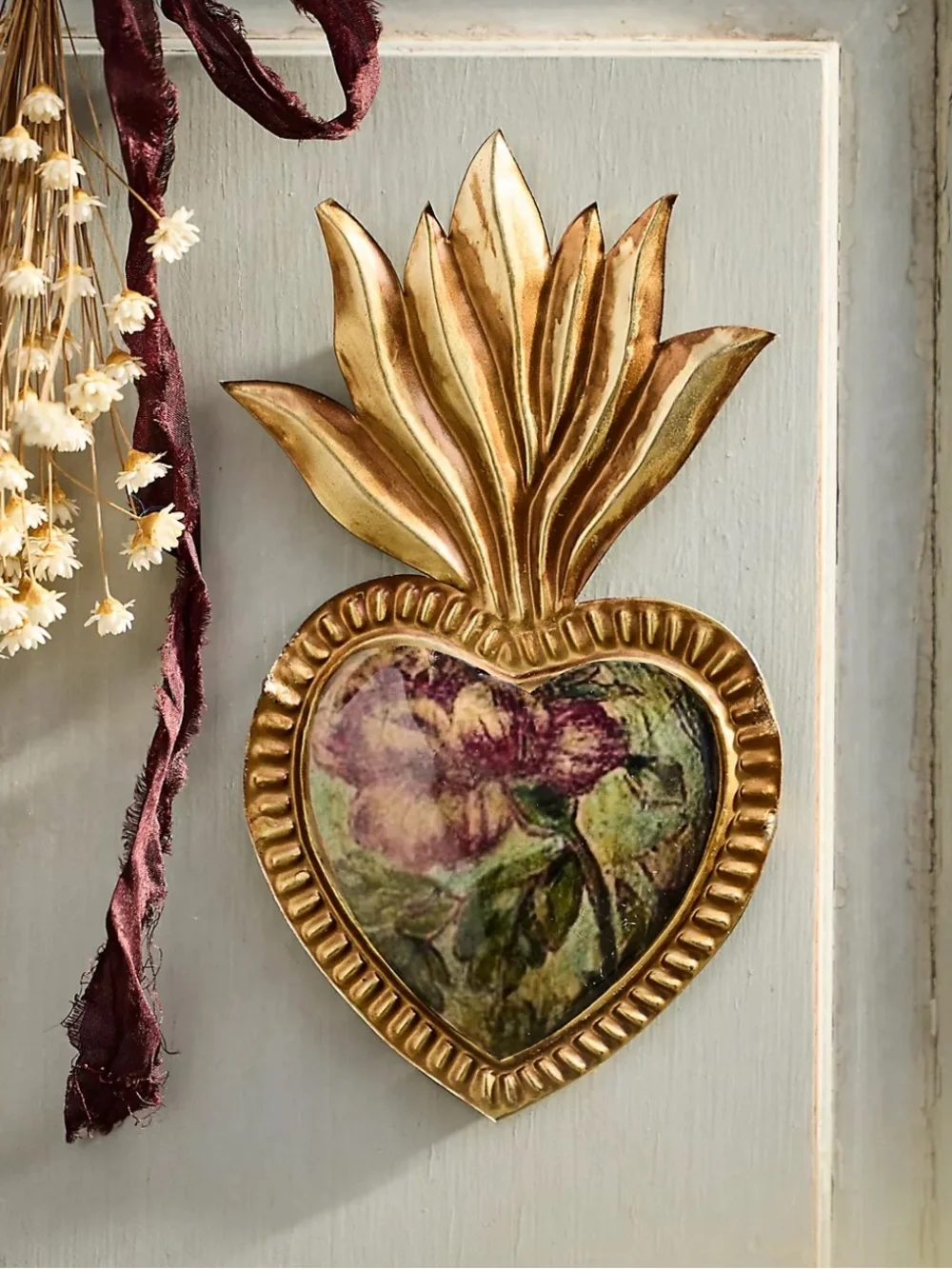 ANTHROPOLOGIE➕TERRAIN EXCLUSIVE Enamel Green Floral Heart Medallion Ornament NWT